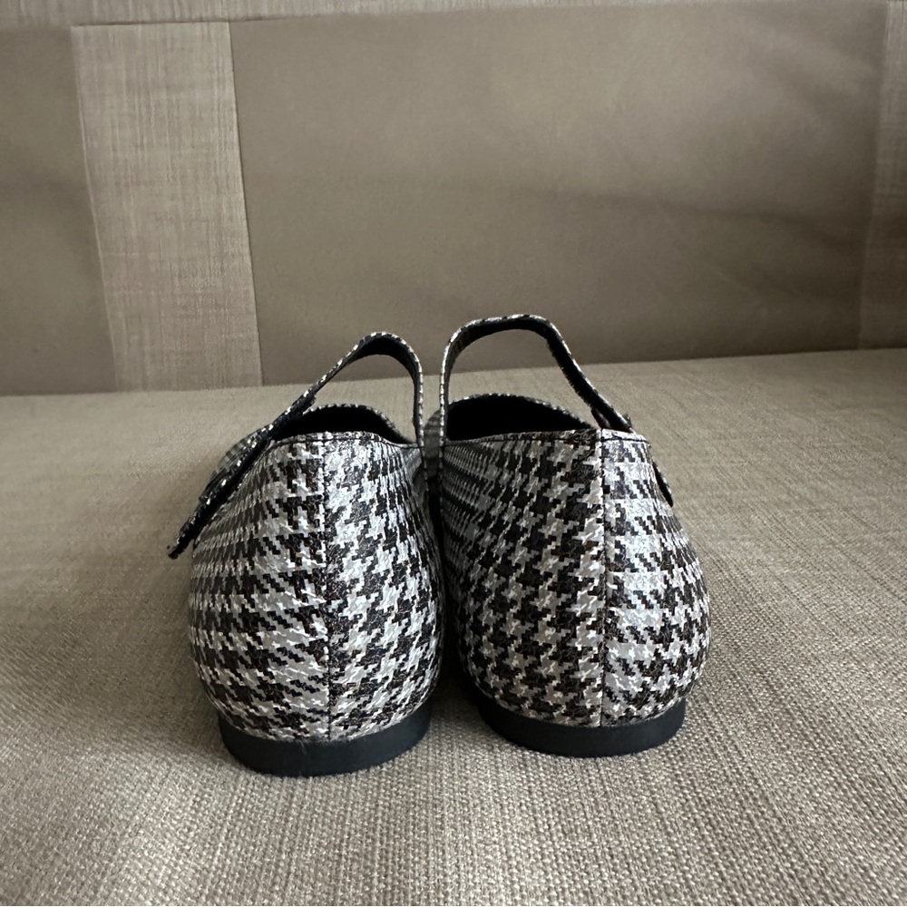 Vionic Black and White Houndstooth Mary Jane Flats - Picture 9 of 12